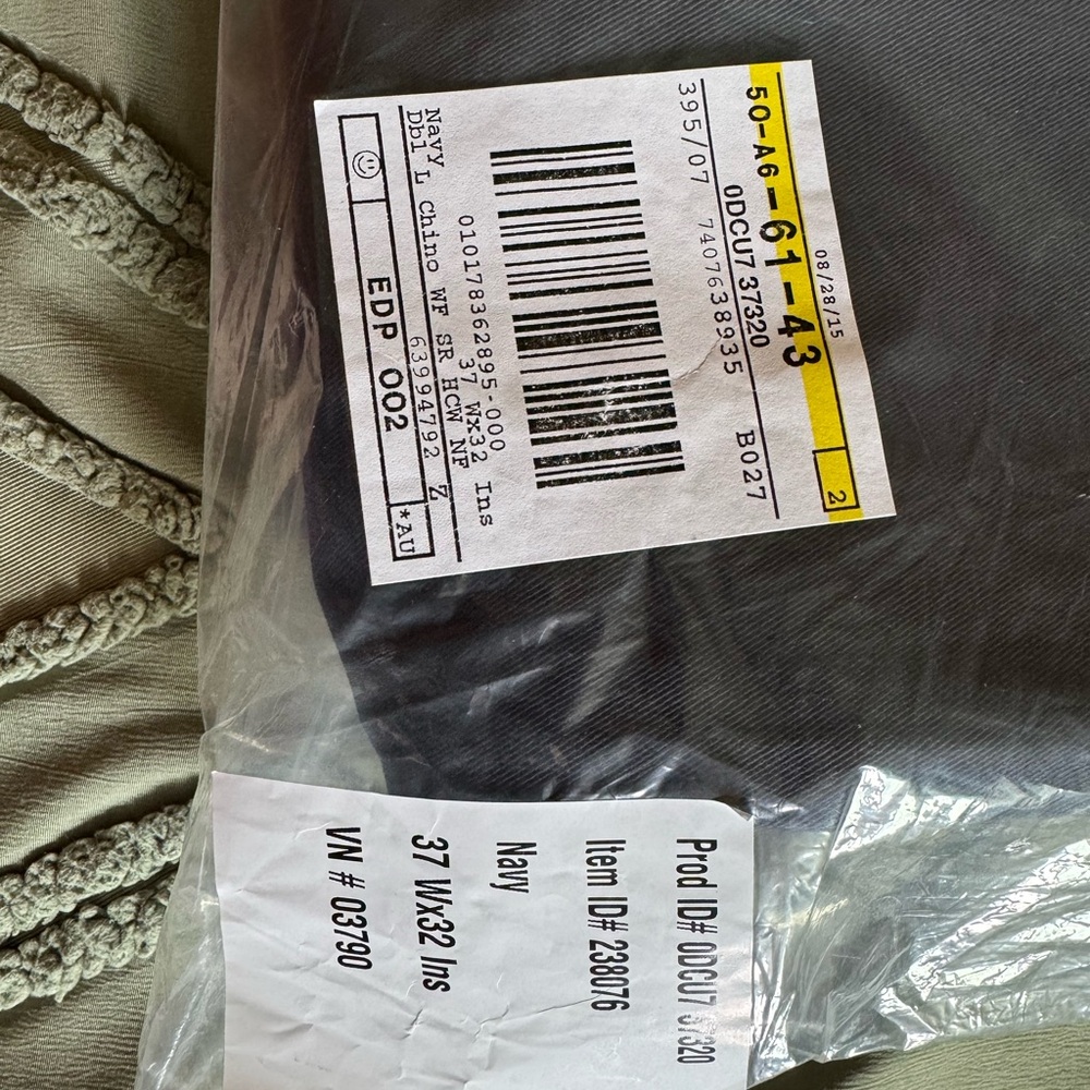 L.L. Bean Men’s Navy Classic Fit Chino Pants –Size 37x32 – NWT  Everyday Comfort - Picture 6 of 6